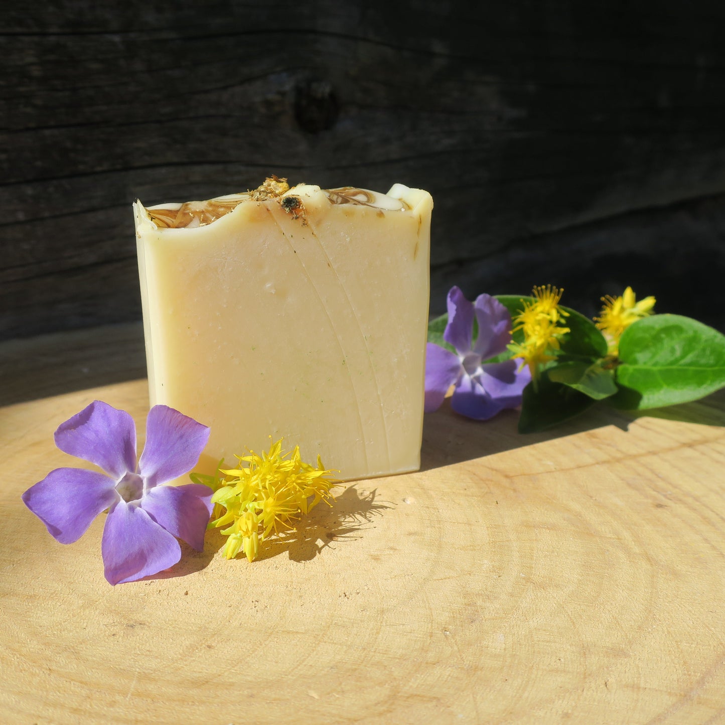 5 - Savon FLORES ~ Camomille et Calendula