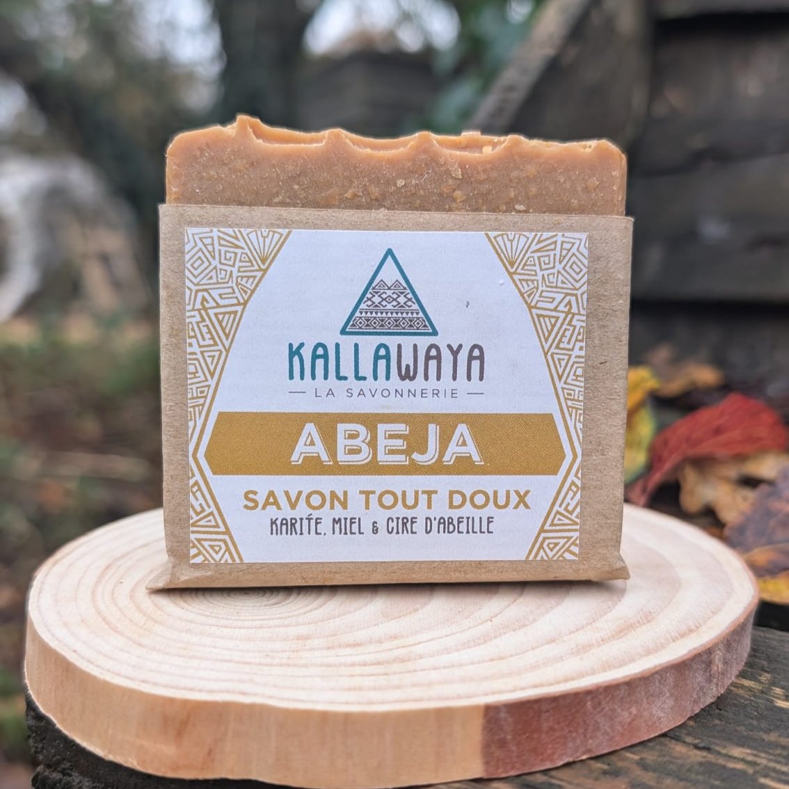1 - Savon ABEJA ~ Karité, Miel et cire d'abeille